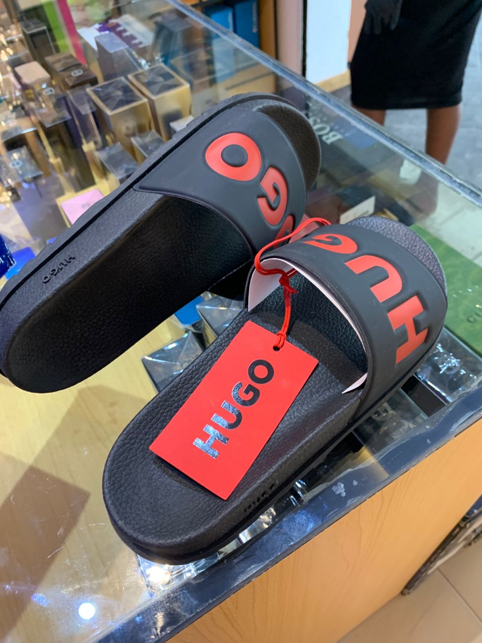 HUGO BOSS - Slides